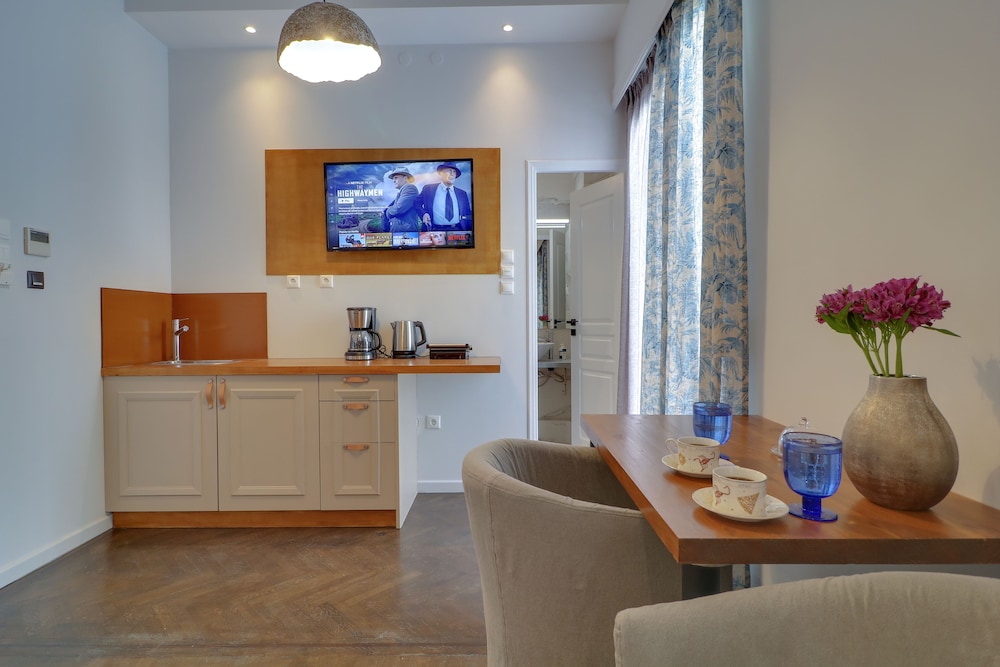 Athinn Residence 11