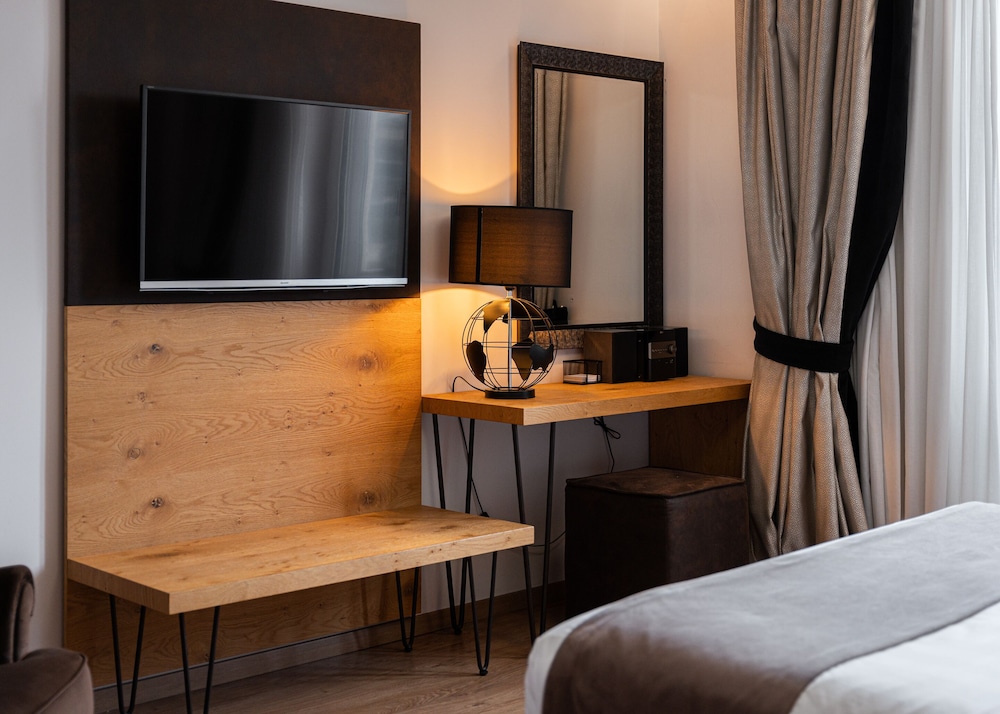 Acropolis Exclusive Residence 23