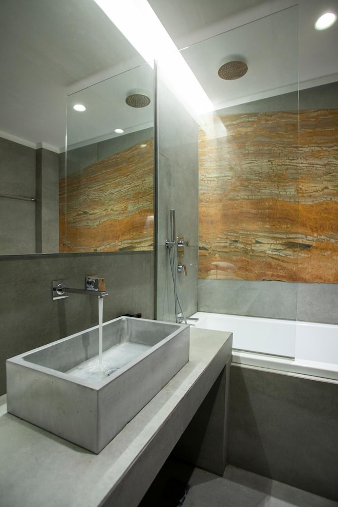 Art Suites Korai 15