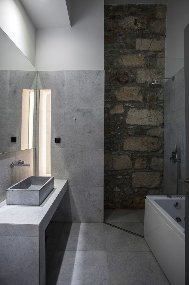 Art Suites Korai 14