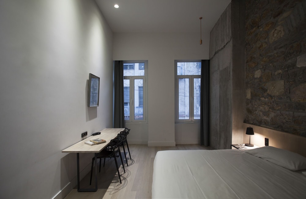 Art Suites Korai 3