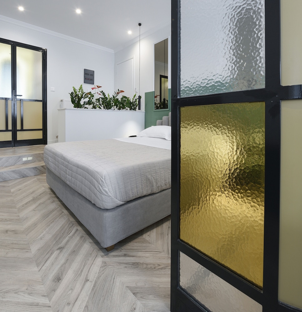 Athenian Sensations Apartments & Suites 8
