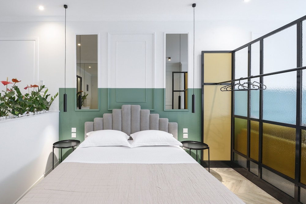 Athenian Sensations Apartments & Suites 4