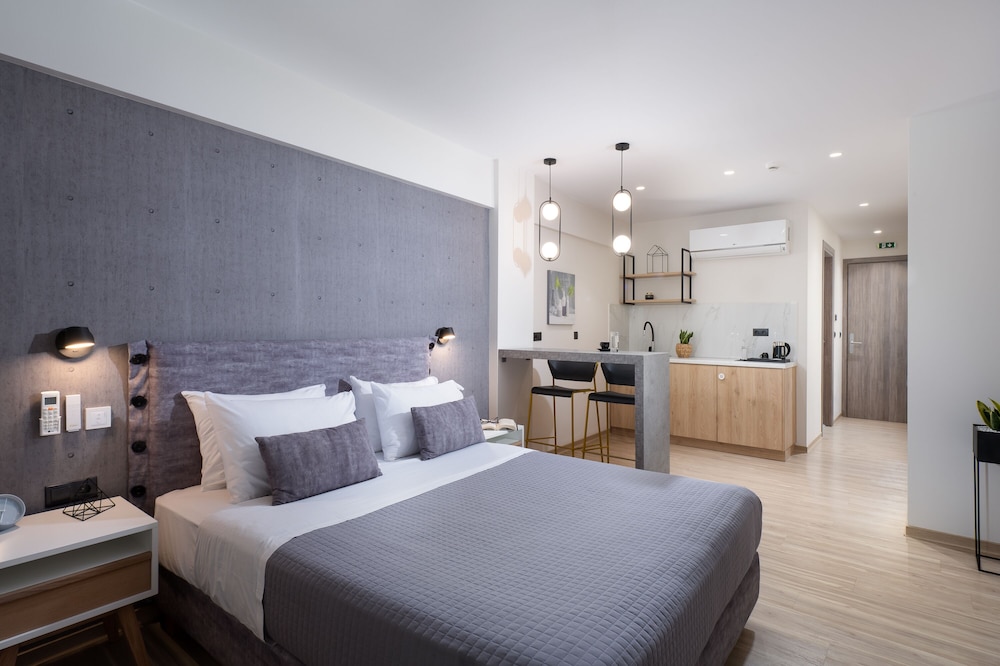 Enattica Suites 24