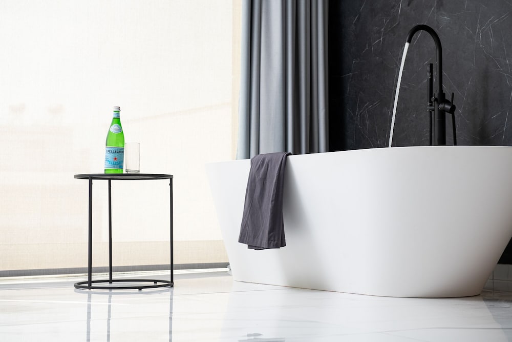 Enattica Suites 13