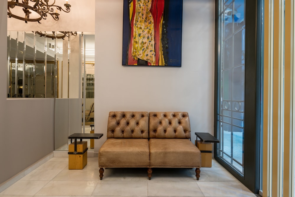 Fos DownTown Suites 3