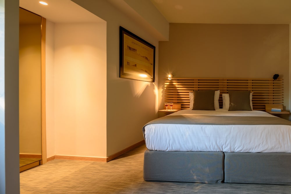 Fos DownTown Suites 17