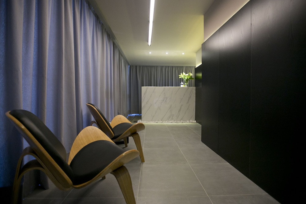 Fortyseven Luxury Suites & Lofts 3