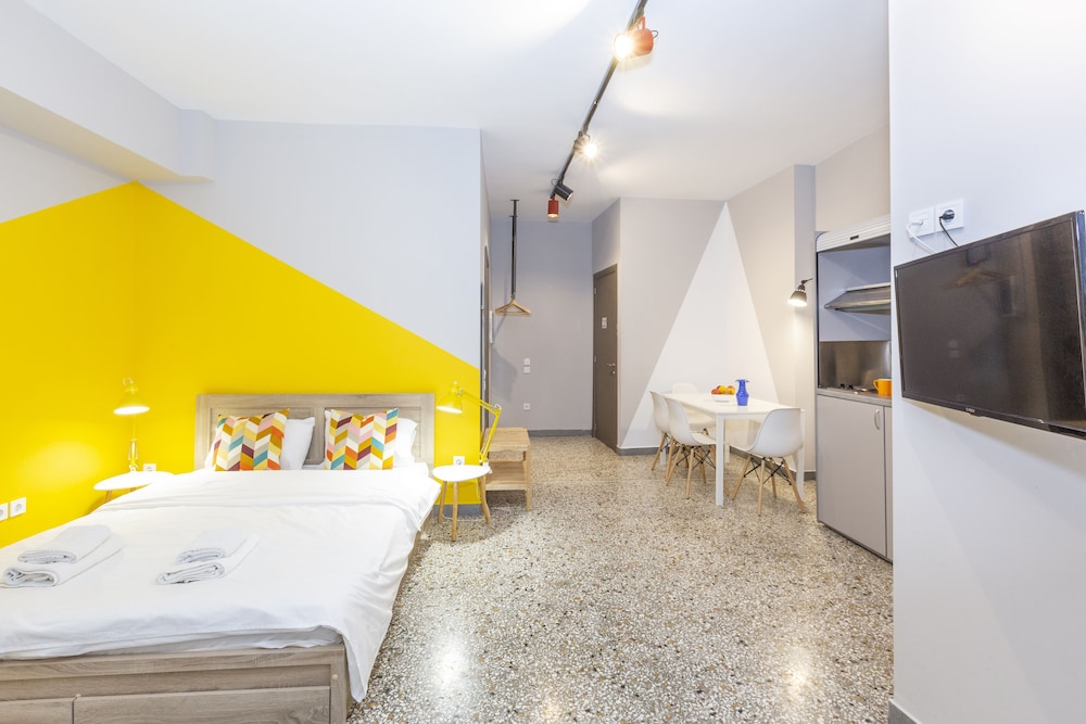 Monastiraki Place 13