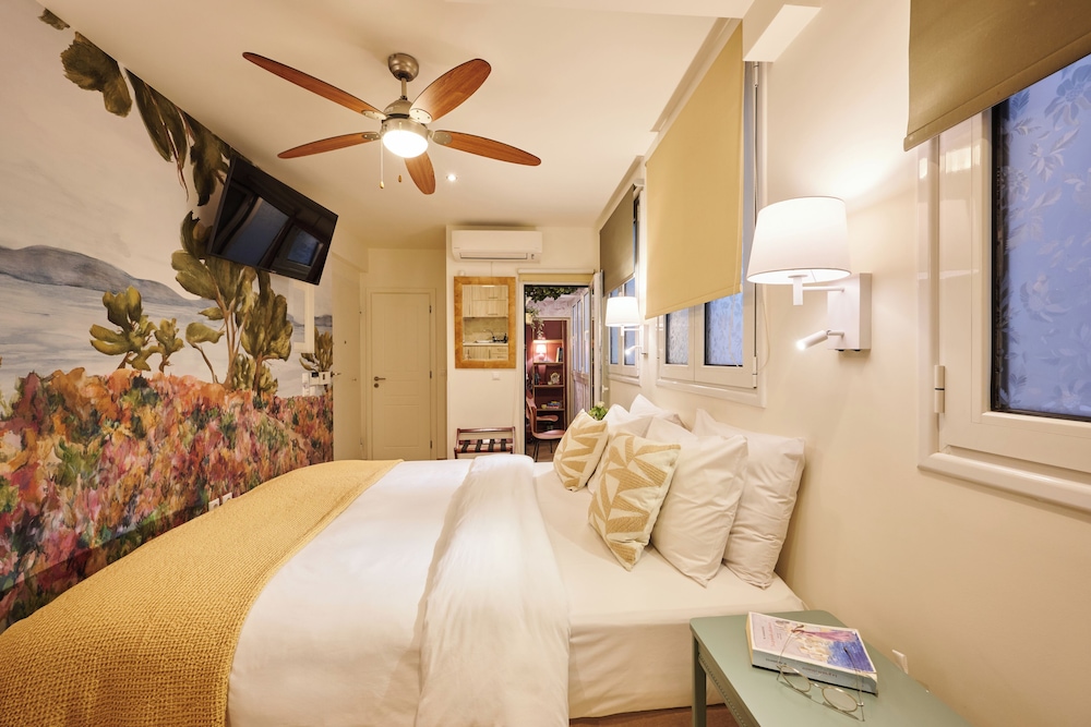 Rastoni Athens Suites 6