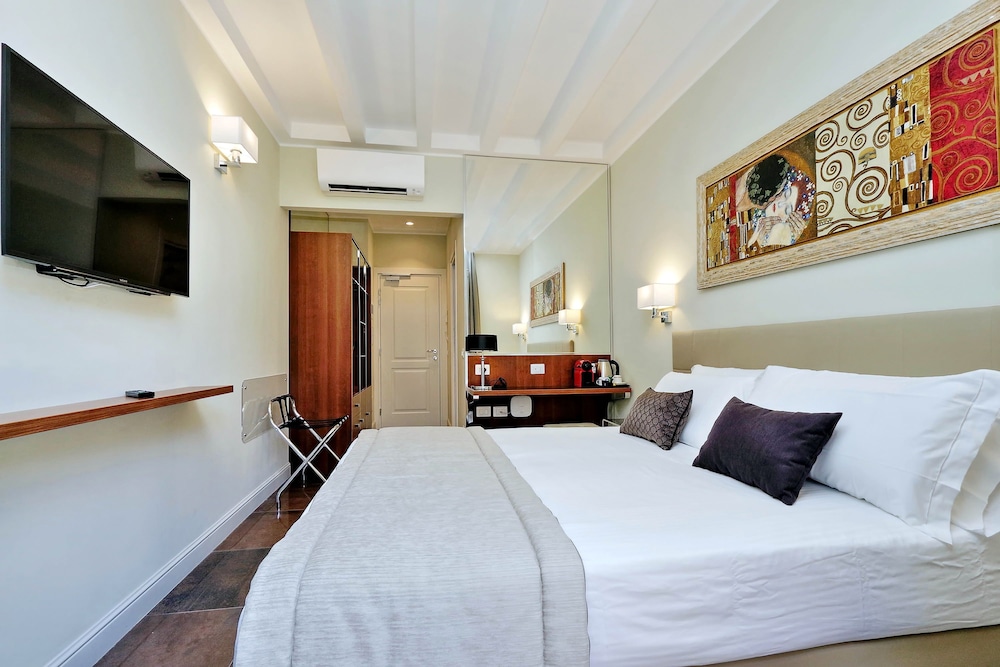 Piazza Venezia Grand Suite 20