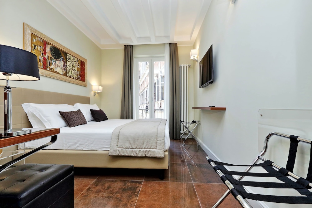 Piazza Venezia Grand Suite 14