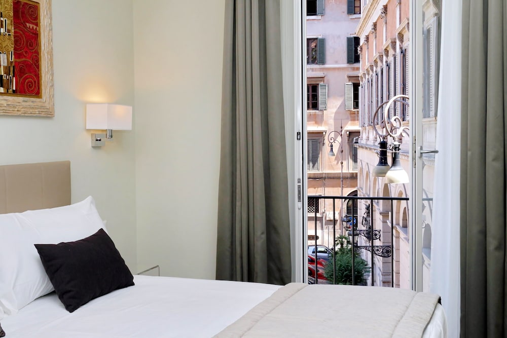 Piazza Venezia Grand Suite 17