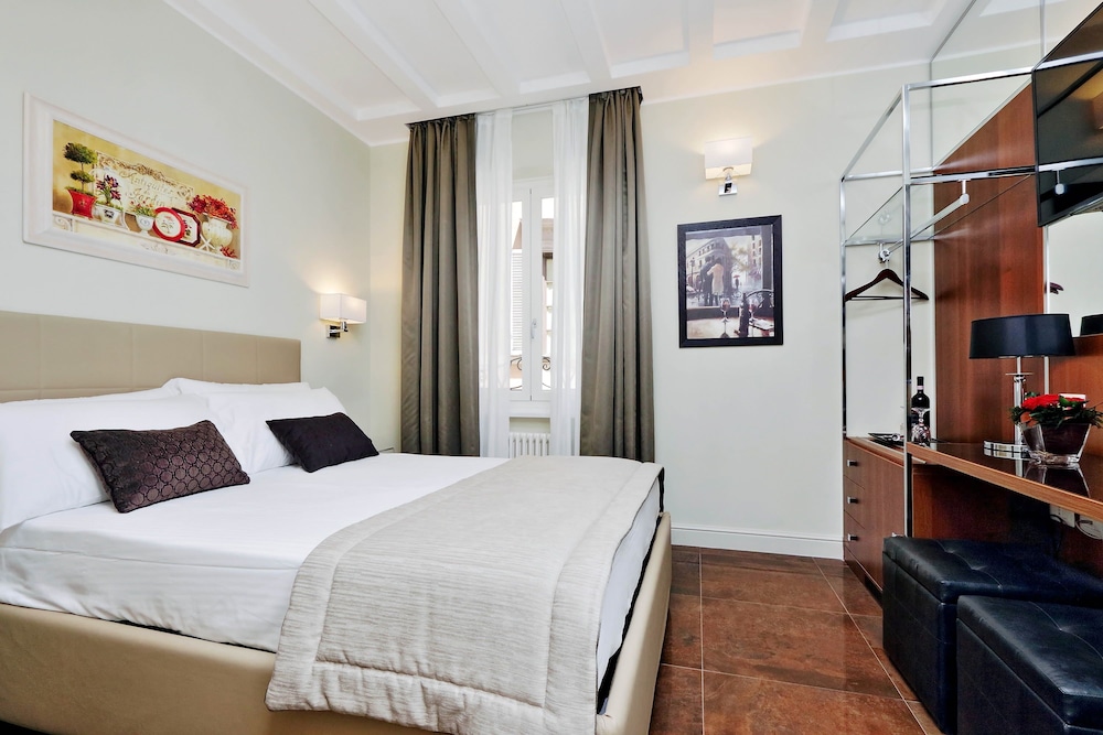 Piazza Venezia Grand Suite 18