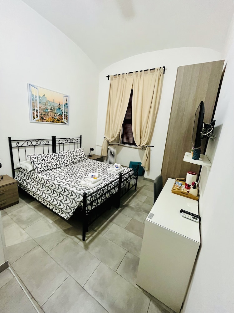 Grandis Rooms 22