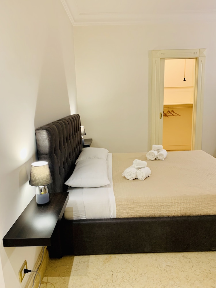 Simon's Guest House Roma 6