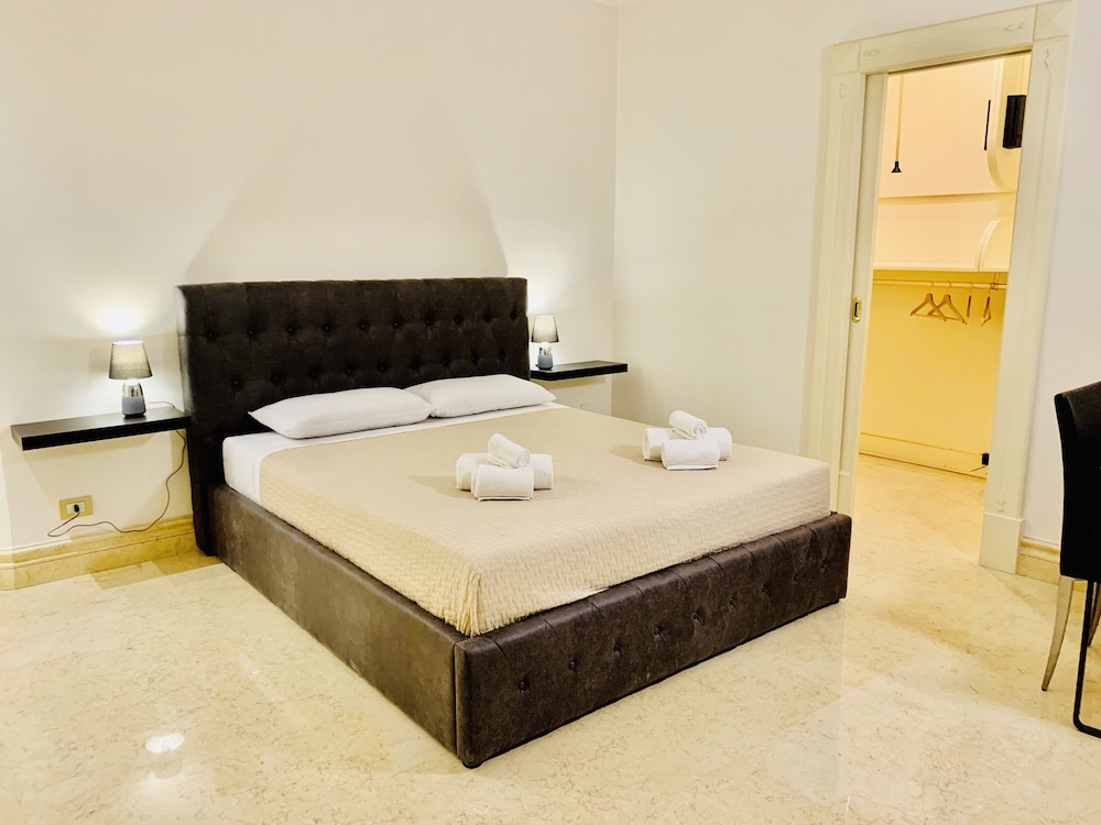 Simon's Guest House Roma 4