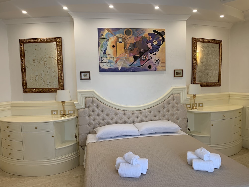 Simon's Guest House Roma 9