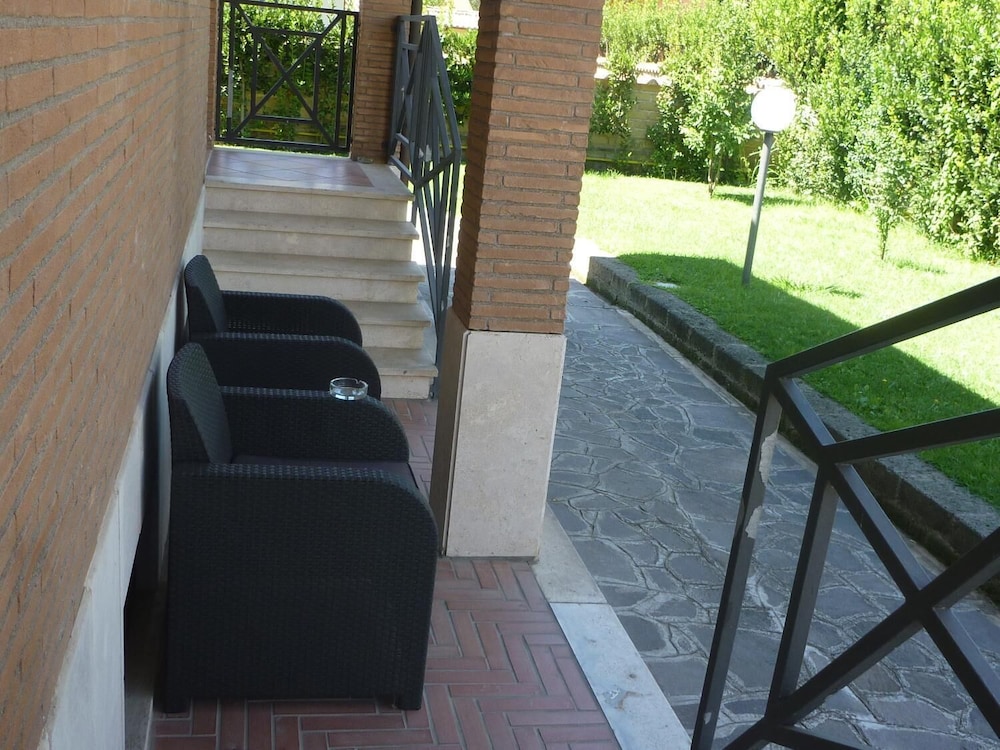 Villa Smeraldo Roma 11