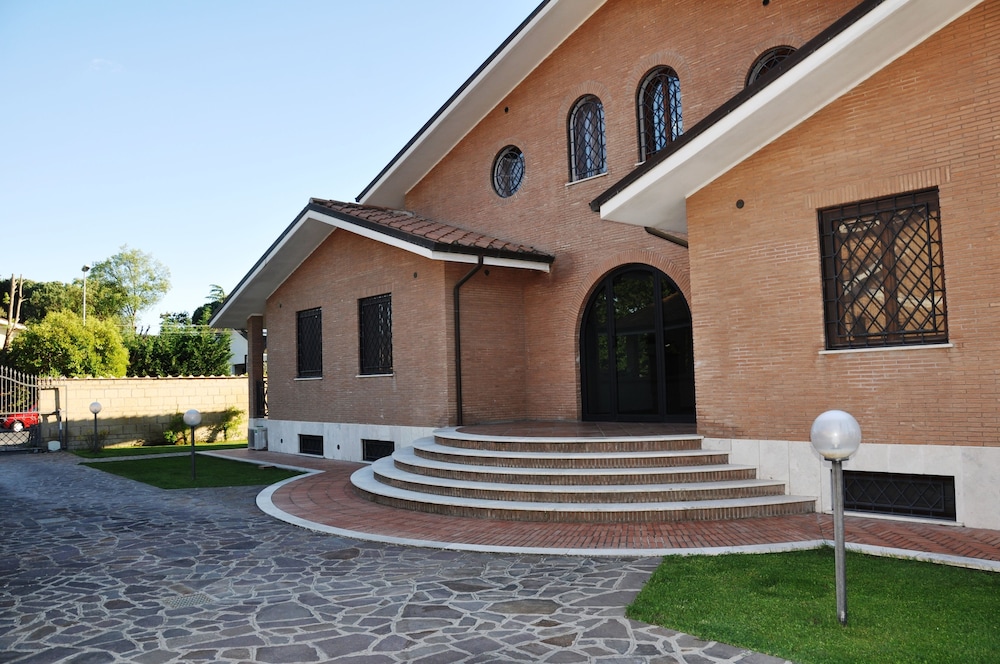 Villa Smeraldo Roma 1