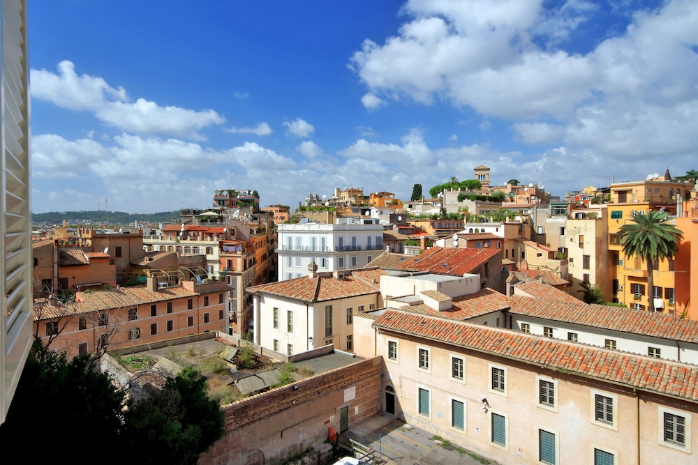 Crispi Luxury Apartments - My Extra Home 19