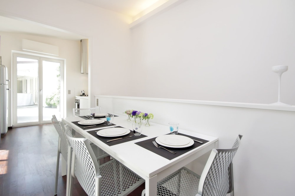 Crispi Luxury Apartments - My Extra Home 7