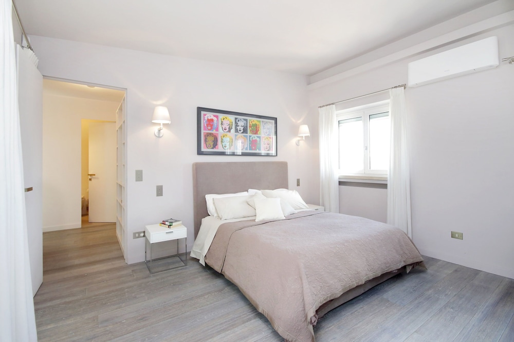 Crispi Luxury Apartments - My Extra Home 5