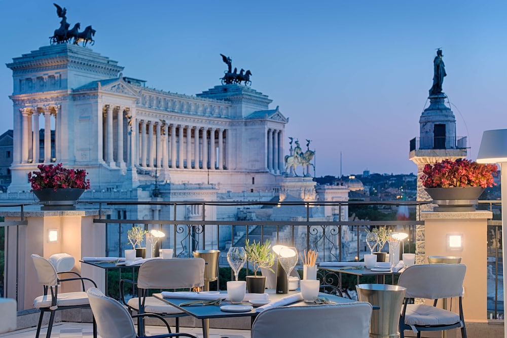 NH Collection Roma Fori Imperiali 1