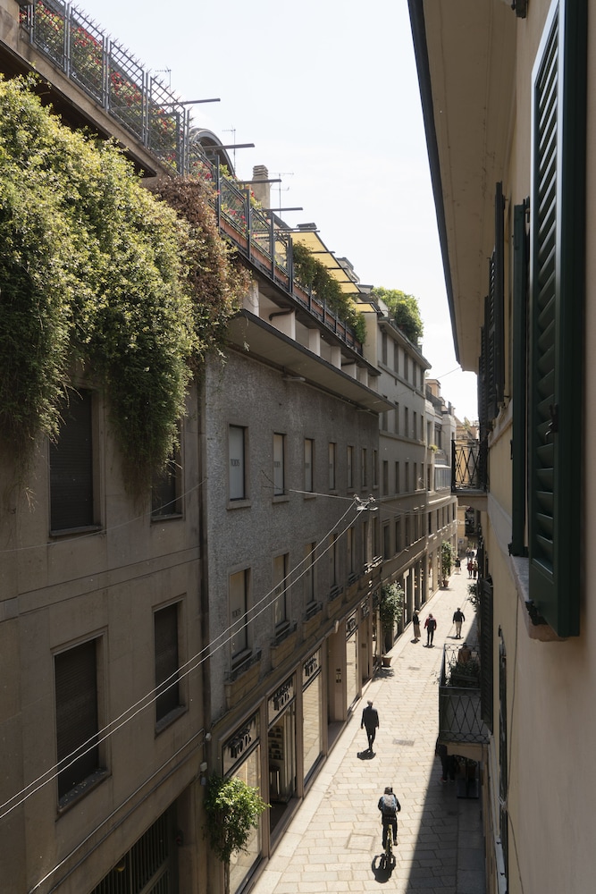 Della Spiga Suites by Brera Apartments 20