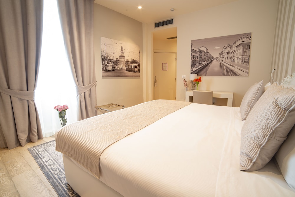 Rooms Milano Duomo 9