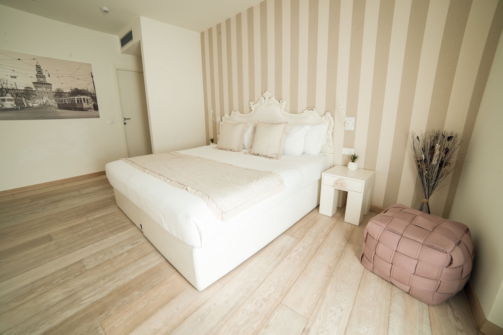 Rooms Milano Duomo 11