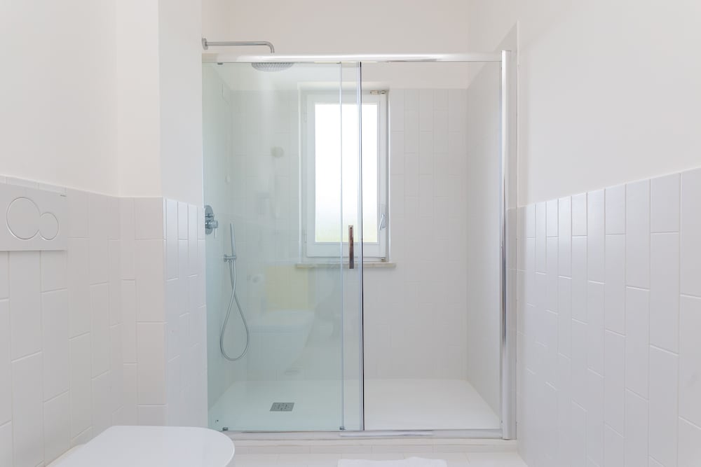 Sorrento Pool & Suites 16