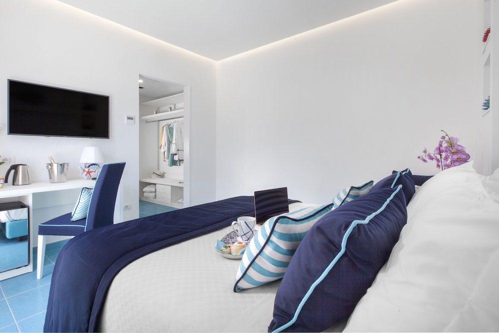 Sersale Suites Sorrento 9