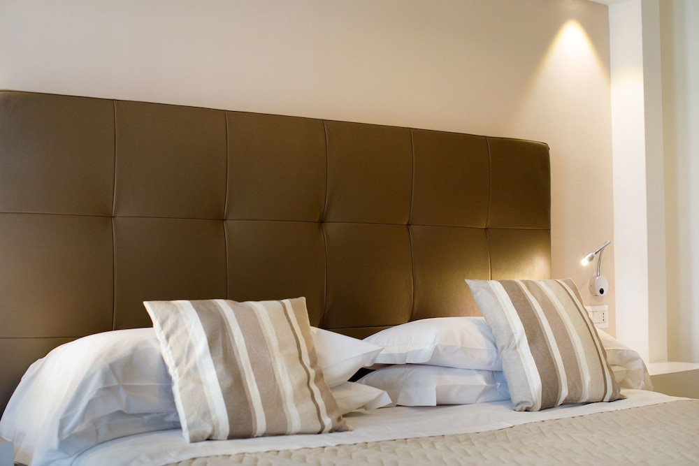 Sorrento Comfort Rooms 8