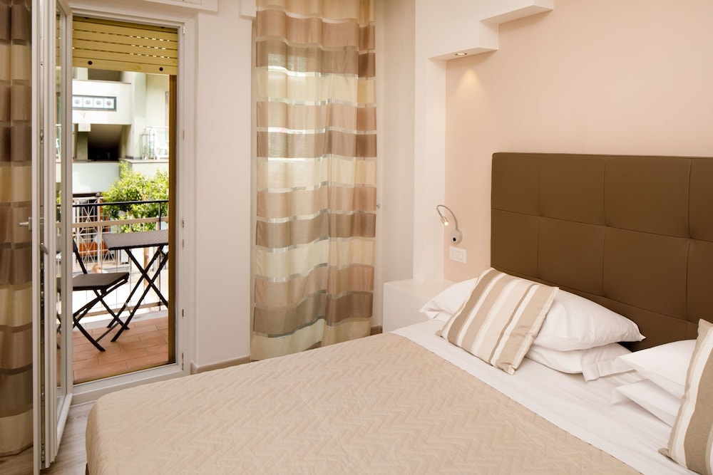 Sorrento Comfort Rooms 15