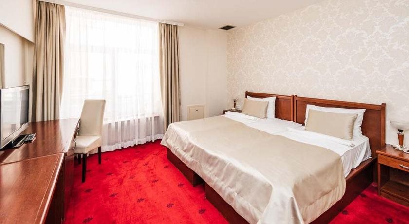 Hotel SAHAT 8