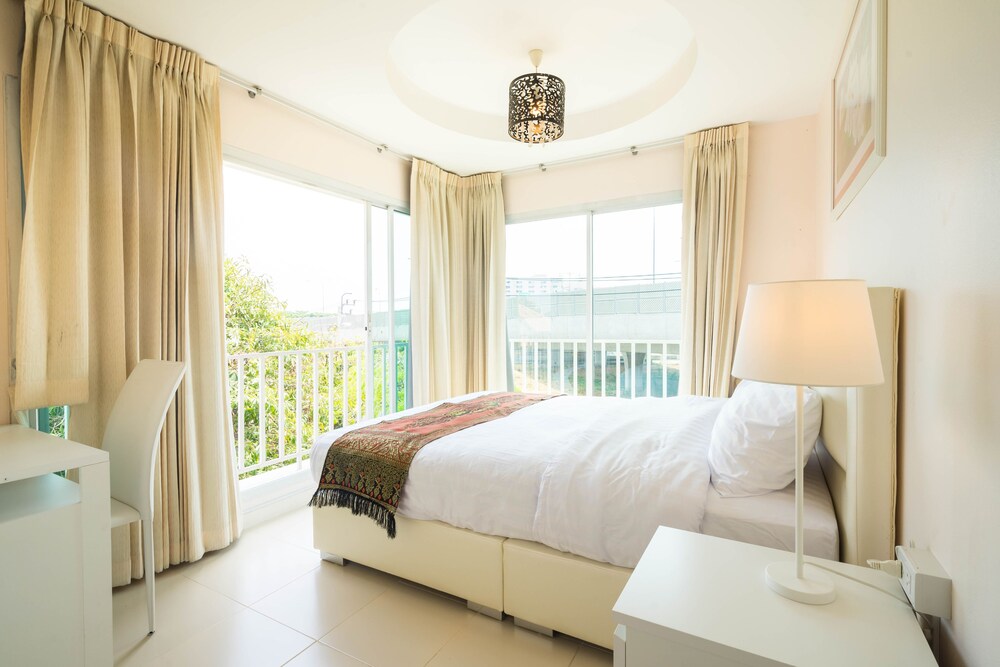 Baan Anodat 1