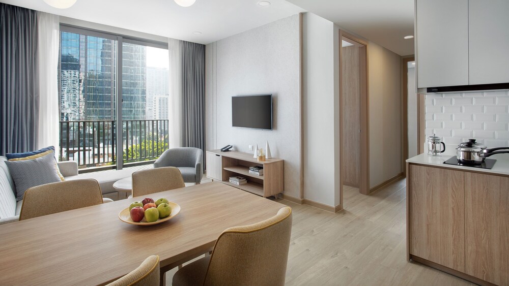 Staybridge Suites Bangkok Thonglor 1