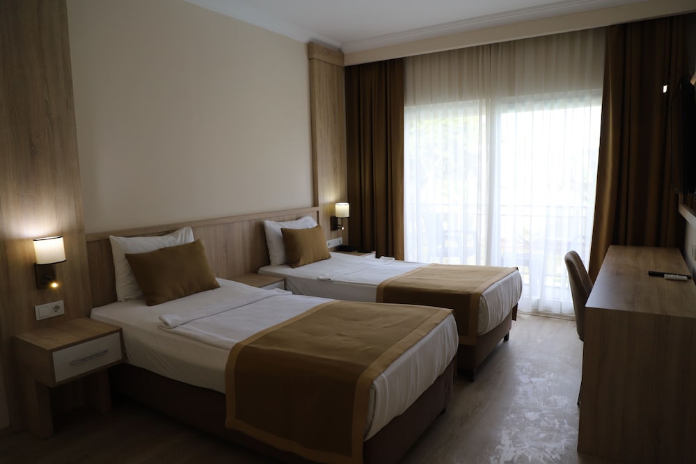 Lara Garden Butik Hotel 6
