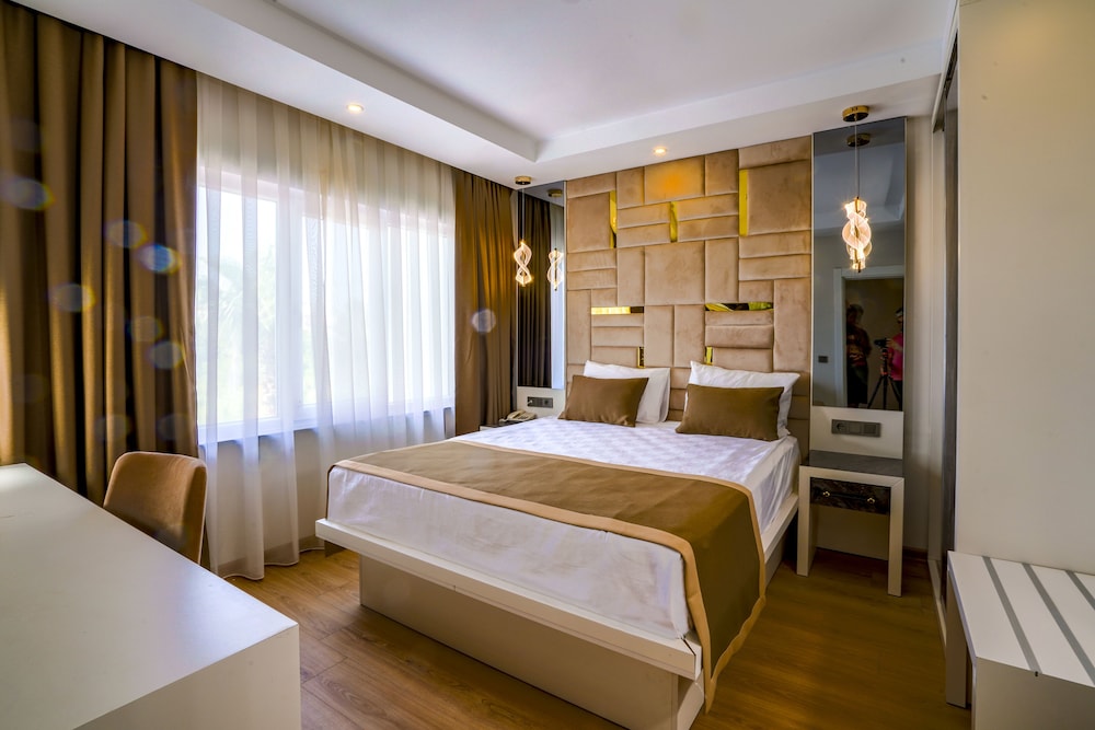 Lara Garden Butik Hotel 4