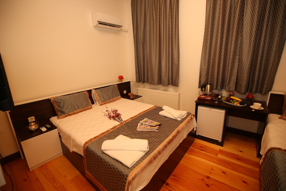 Grand Almira Hotel 9