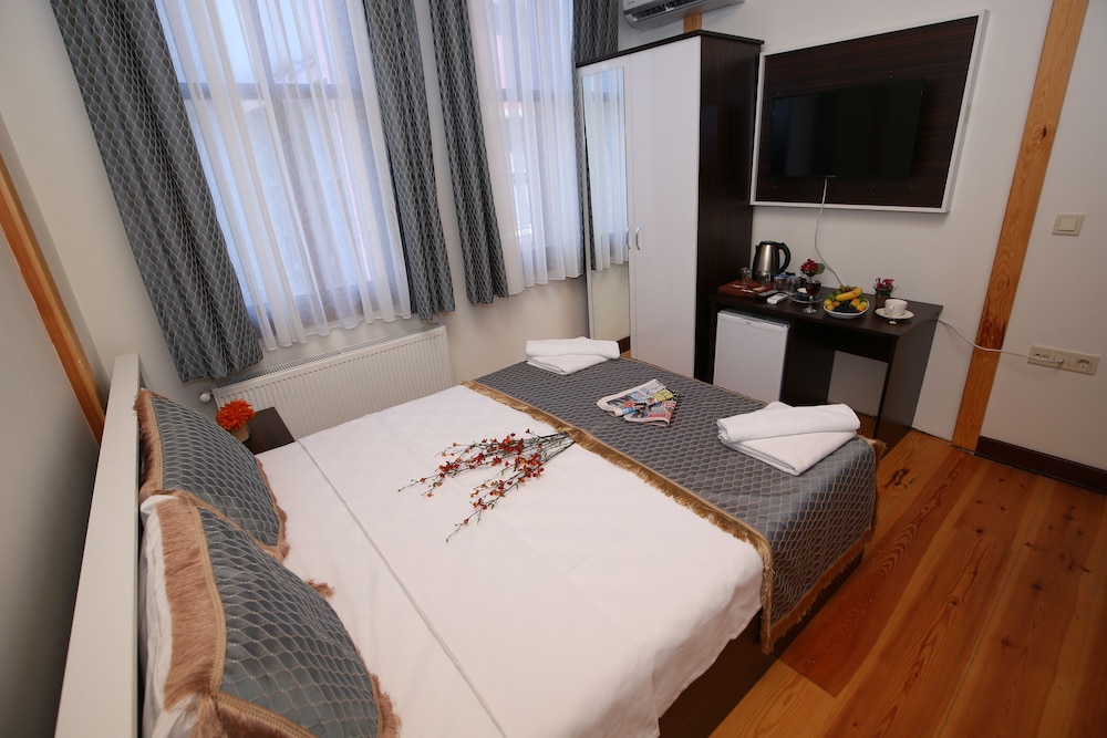 Grand Almira Hotel 14