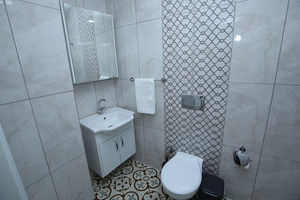 Grand Almira Hotel 17
