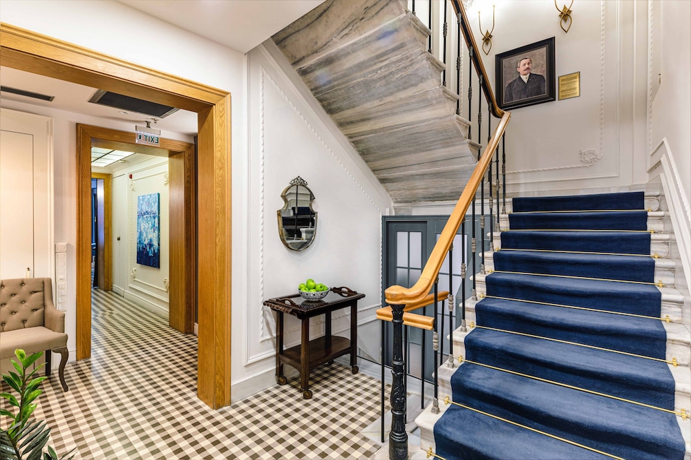 Petros Hotel 2