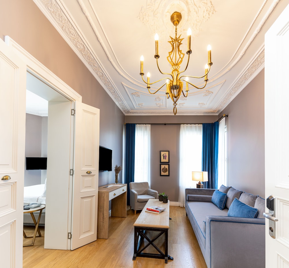 Petros Hotel 9
