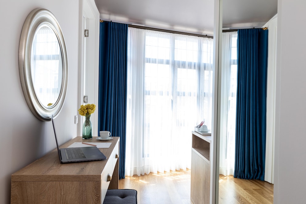 Petros Hotel 15