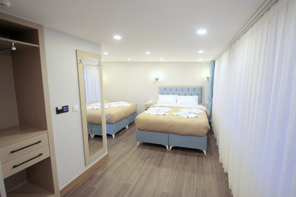 Hira Hotel 8