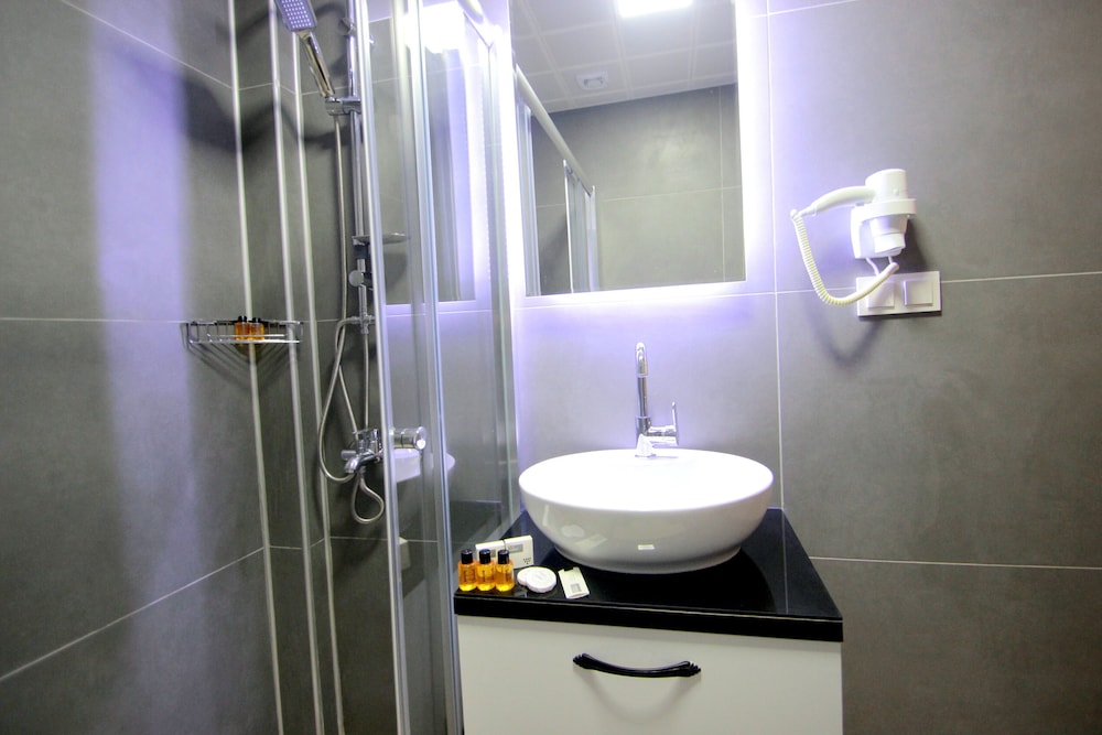 Hira Hotel 12