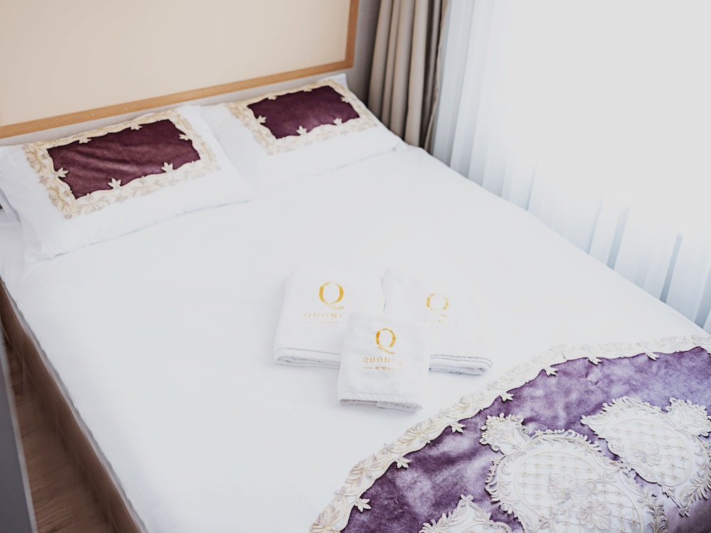 The Lola Hotel 9