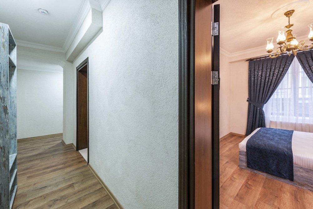 Element Garden Hotel 22